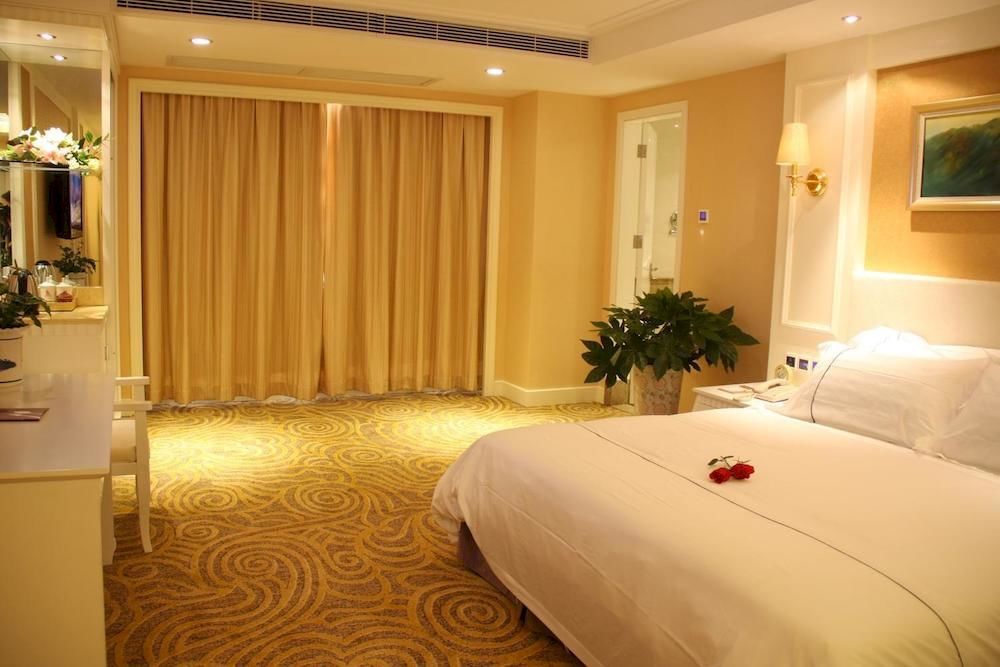 Huizhou Jinhuayue International Hotel Екстер'єр фото